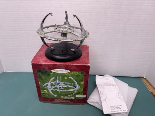 Hallmark Keepsake Ornament Star Trek Space Station Deep Space 9 - Picture 5 of 10