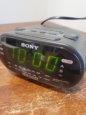 Sony Dream Machine Model ICF-C318 Snooze Dual Alarm Clock Radio FM AM