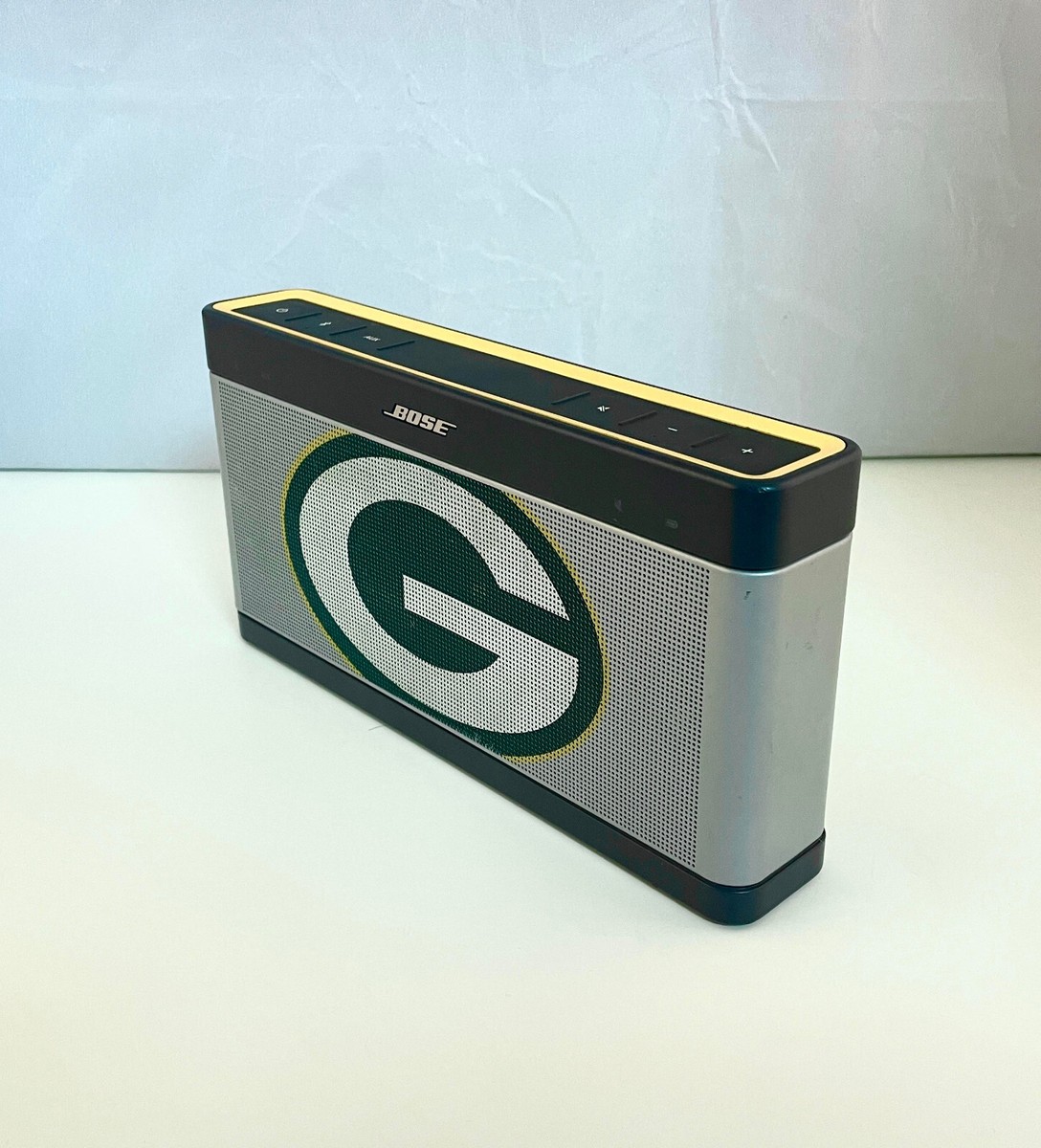 BOSE SoundLink III 3 Bluetooth Speaker Green Bay Packers BOSE SoundLink III 3 Bluetooth Speaker Green Bay Packers