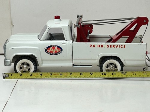 Tonka 1960's Dodge Pressed Steel Tow Truck with Original Box - Picture 24 of 24