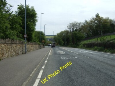 Photo 6x4 Dropping down into Dalkeith Dalkeith/NT3467 On Old Dalkeith Ro c2015
