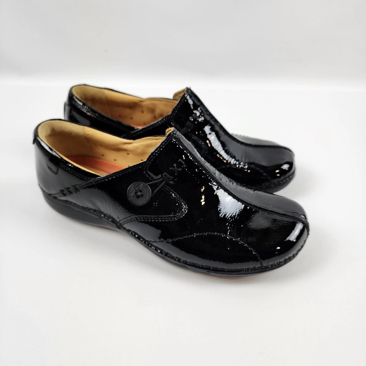 Clarks women's hotsell patent leather shoes