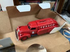 ERTL Texaco 1939 Dodge Airflow Tanker Diecast Bank