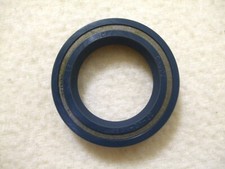VESPA PX DISC T5 INTERNAL REAR HUB OIL SEAL