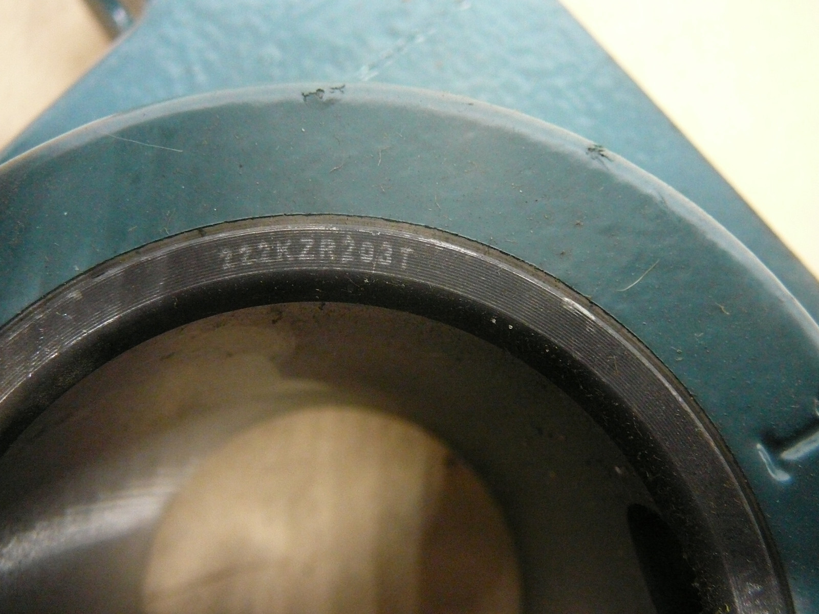 DODGE PILLOW BLOCK BEARING P2BS2203R 23/16" BORE 069192 222KZR203T