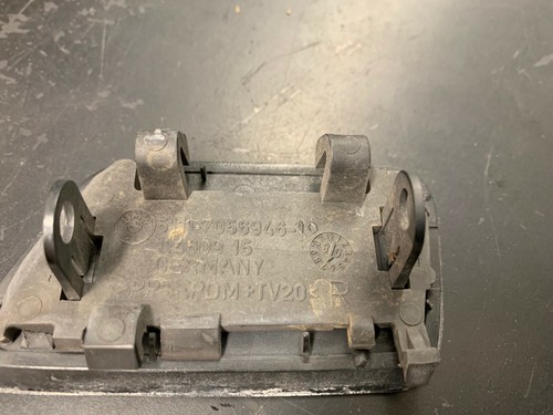 04-10 BMW E60 525i 528i 530i 550i front bumper lamp washer cover cap BLACK 668 - Picture 3 of 3