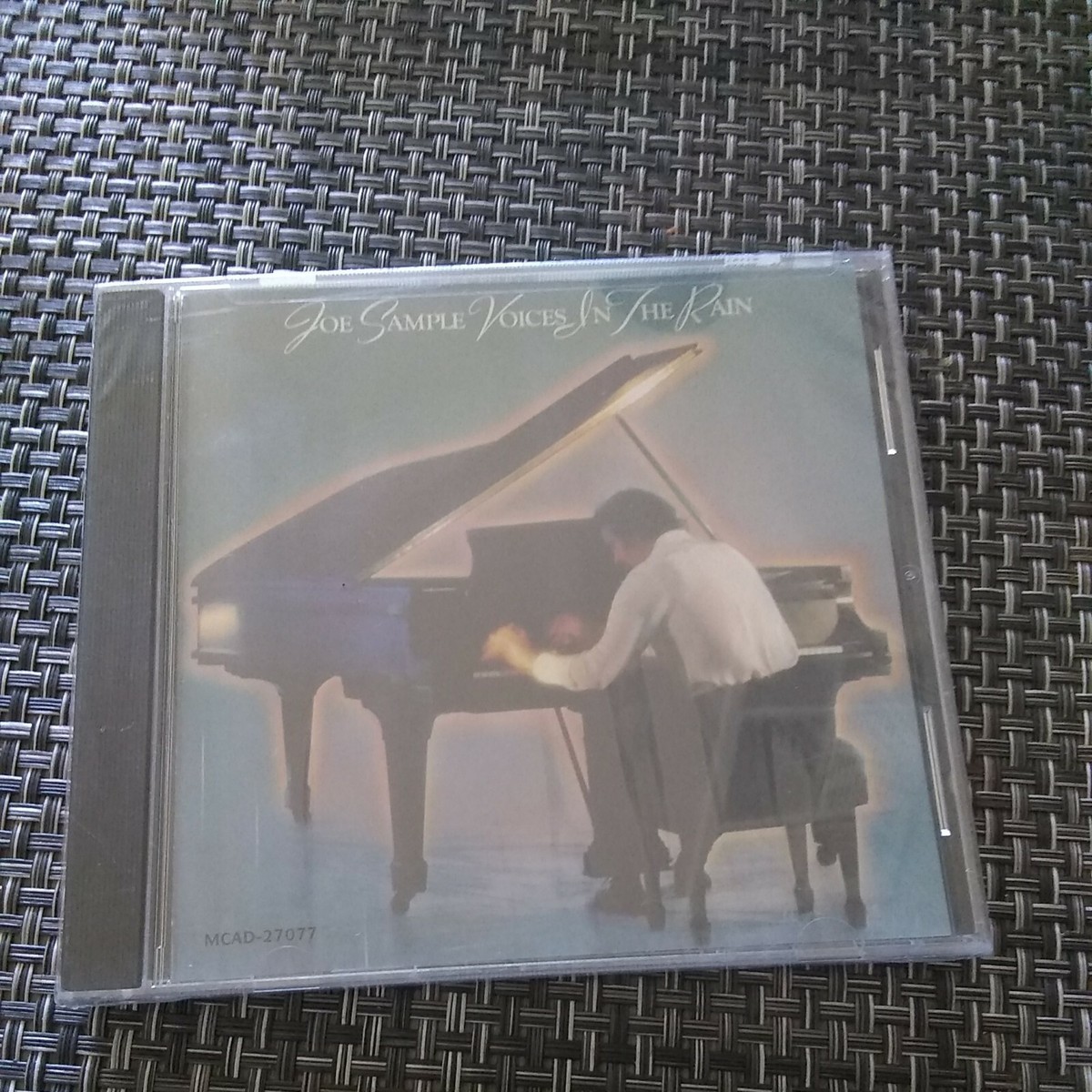 ジャズ CD Joe Sample Voices In The Rain UCCU5275 MCA Records /00110 Sample, Joe - Voices in the Rain - Amazon.com Music