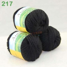 SALE 3x50gr Skeins Worsted Wool Silk Hand Knitting Yarn Black 217