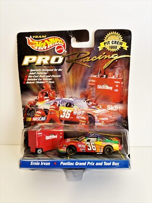 HOT WHEELS Pit Crew with Tool Box #36 Ernie Irvan Pontiac Grand Prix Pro Racing 