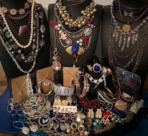80+ Pc Vtg-Now Boho Retro All Styles Estate Costume Jewelry 4.5# LT25