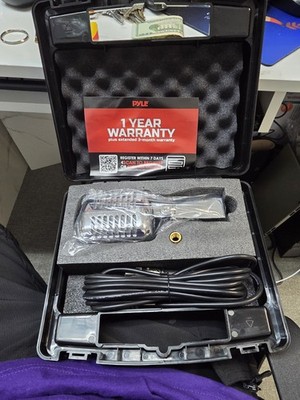 Pyle PDMICR68SL Silver Wired Dynamic Cardioid Mic w/ Storage Case, Live