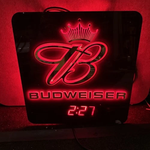 Budweiser Light Up Sign W/Clock Bar Neon Tech King Of Beer Vintage