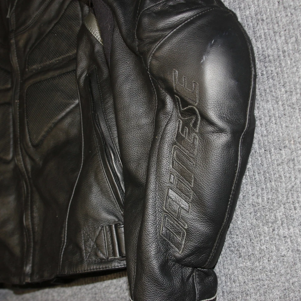 Dainese Black Leather Motorcycle Jacket Men 58 Racing Protective Removable Liner - Image 4 of 4
