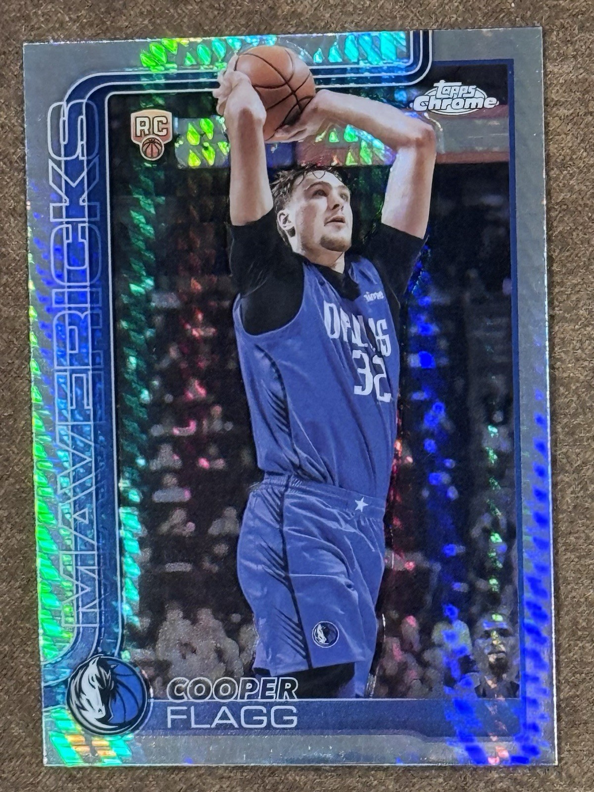 Cooper Flagg Rookie Prism Refractor #251 Mavericks 2025-26 Topps Chrome (RC)