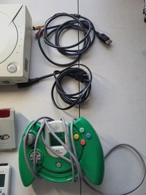 SEGA Dreamcast White Console Bundle  OEM VMU Memory Card 2 Controllers AV Cable