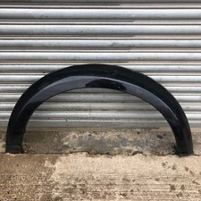 LAND ROVER DISCOVERY 3 2.7 TDV6 WHEEL ARCH TRIM RIGHT FRONT BLACK 2004 - 2010