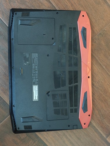 Acer Predator Helios 300 256GB SSD, Intel Core i7-8750H, GTX 1060 - Picture 5 of 6