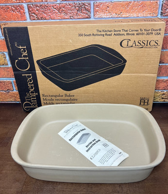 The Pampered Chef Classic Rectangular Baker Stoneware Pan # 1430 Casserole Dish