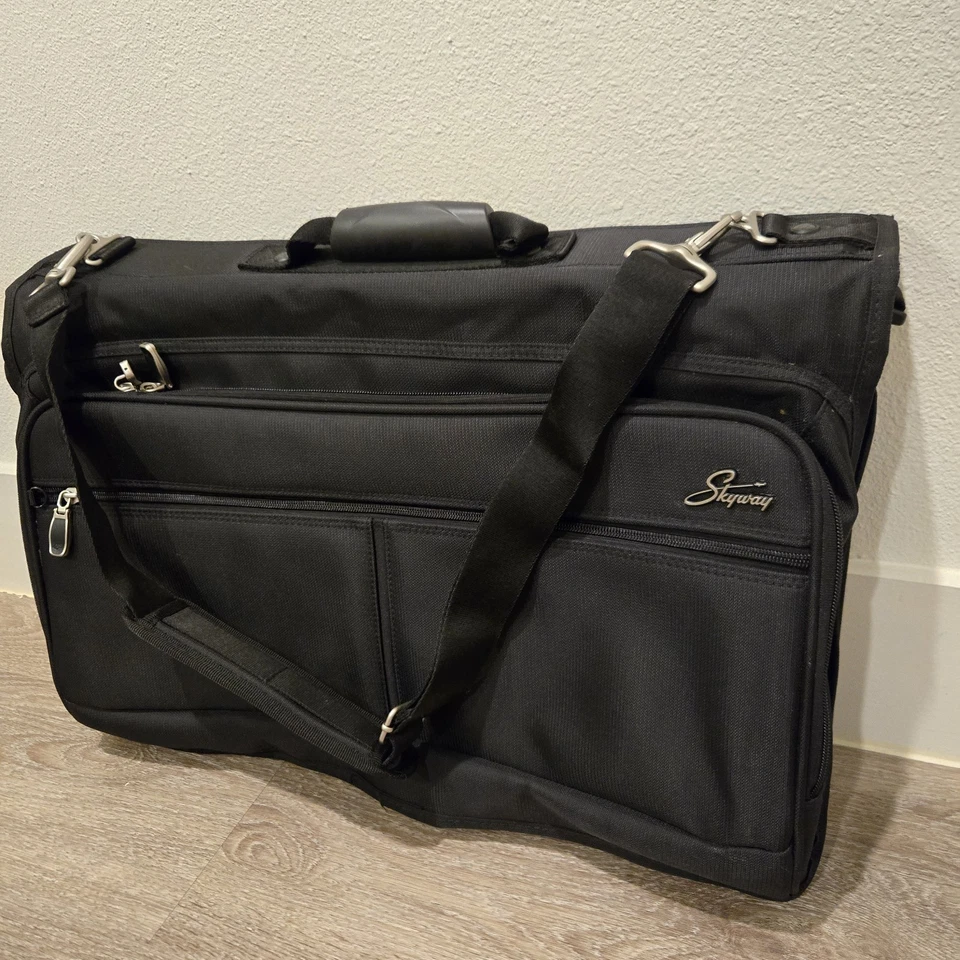 Skyway Hanging Garment Bag Black Trifold Luggage Suit Carrier Travel Fold-Up - Image 3 of 4