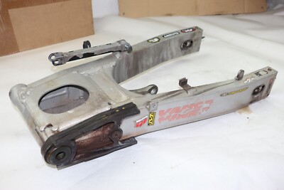 1996 - 2002 Kawasaki ZX600 Zx600E OEM Rear Swingarm Back