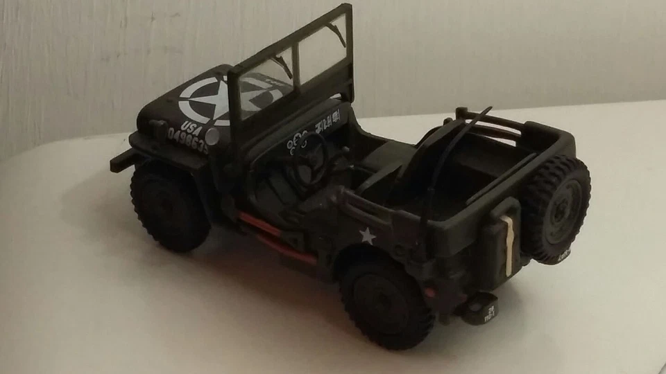 Die cast 1/43  JEEP WILLYS LIBERATION DE PARIS DE AGOSTINI BY VICTORIA  - Immagine 2 di 4