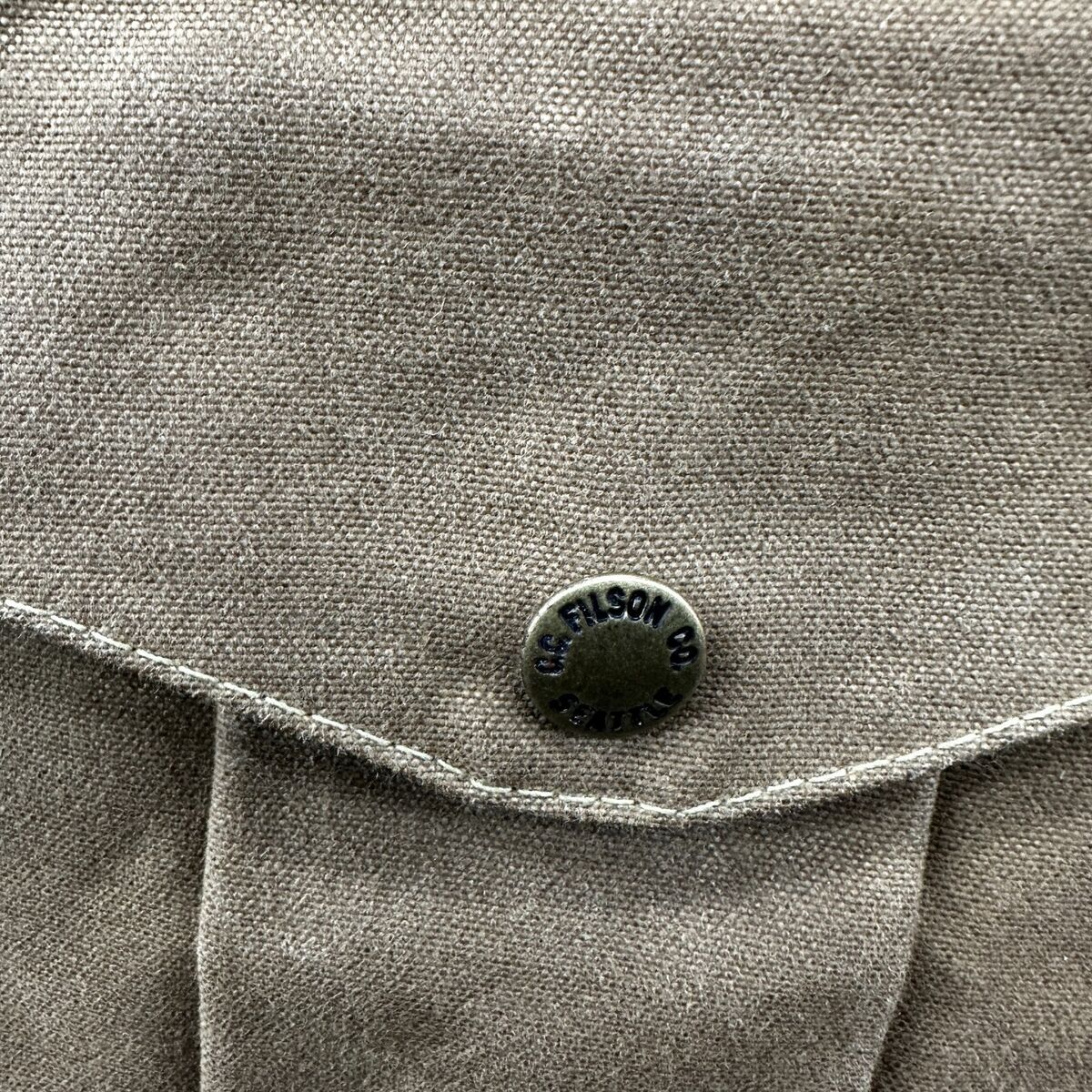 VINTAGE Filson Jacket Mens 44 Beige Button Down Tin Waxed VINTAGE Filson Jacket Mens 44 Beige Button Down Tin Waxed