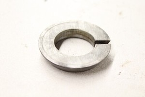 MG MGB MGBGT Tube Late Style Right RH Left LH Rear Axle Collar Disc Steel Wheel