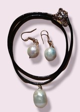 Parure artigianale: collana e orecchini con perle barocche/scaramazze