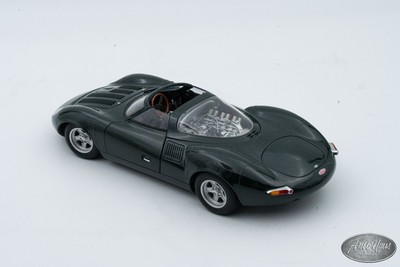 AUTOart オートアートジャガーXJ13 グリーン
