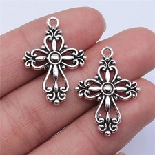 10 or 25PCS Antique Silver Tone Filigree Cross Religion Charm Pendant GGS288