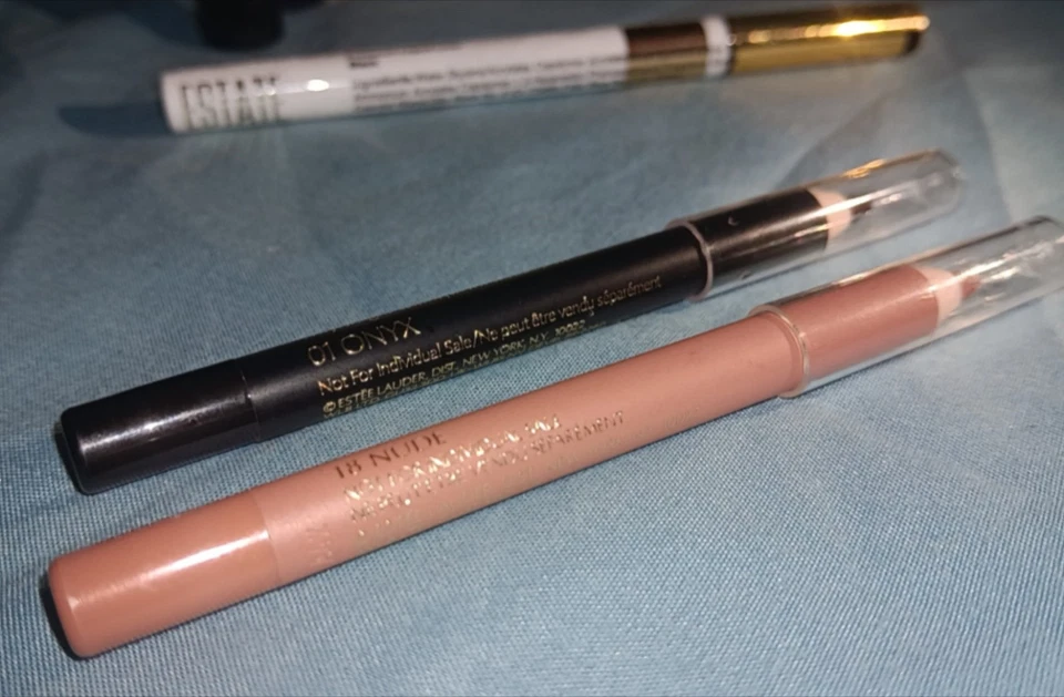 NUEVO Paquete Mixto de Maquillaje/Cuidado de la Piel/Fragancia Estee Lauder 12 Piezas Foto 3 de 4