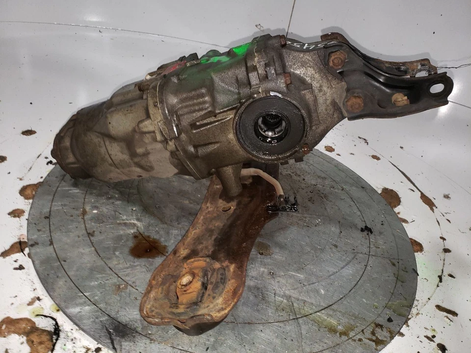 Carrier Rear Axle Fits 03-04 CR-V 1381989 - Image 4 of 4