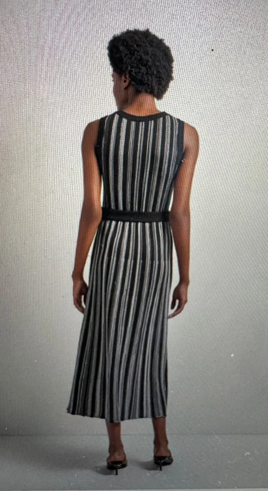 Vestido Missok extra grande preto e branco - Imagem 2 de 3