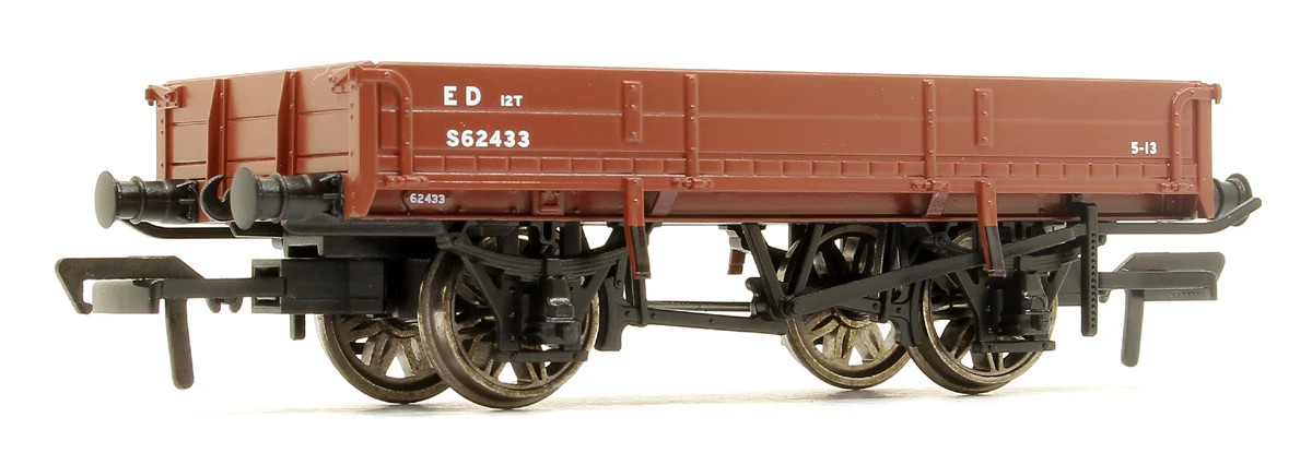 Rapido Trains UK 928010 SECR Dia. 1744 2 plank No. S62433, SR red oxide with BR(