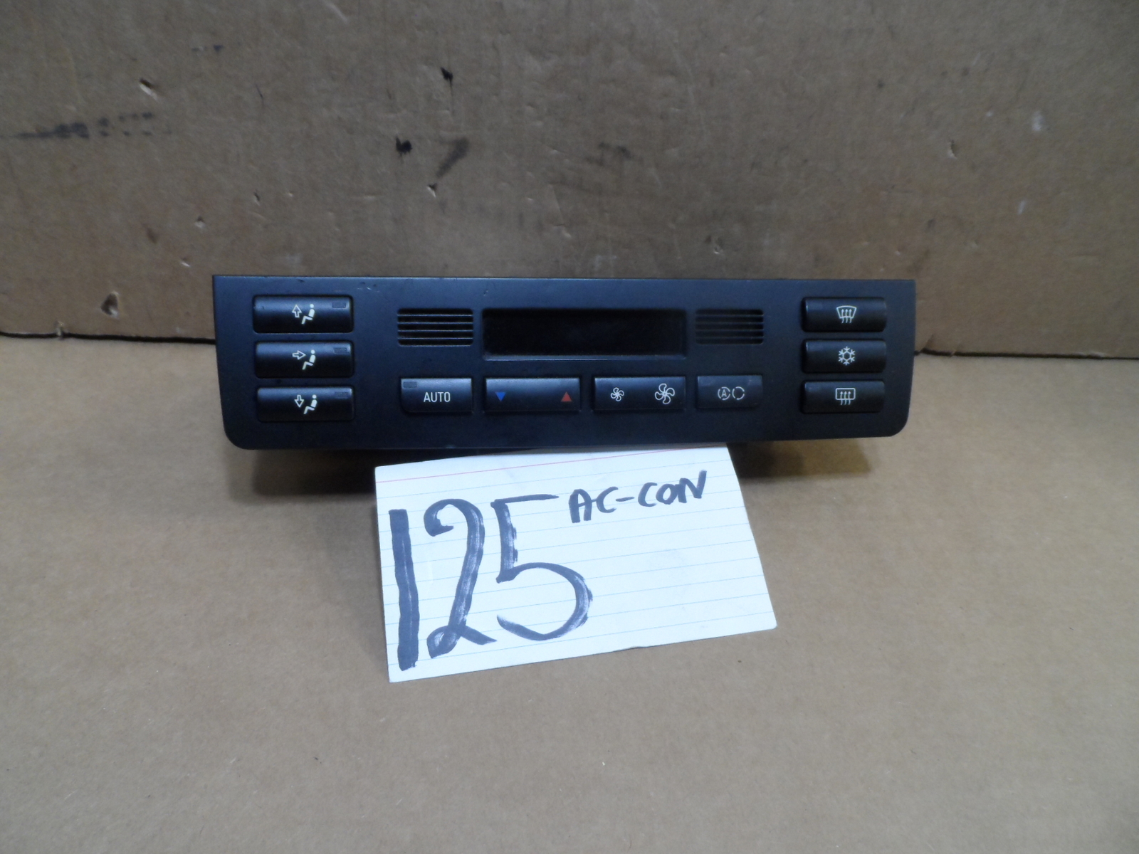 01 - 05 BMW 325 AC and Heater Control Used Stock #125 AC