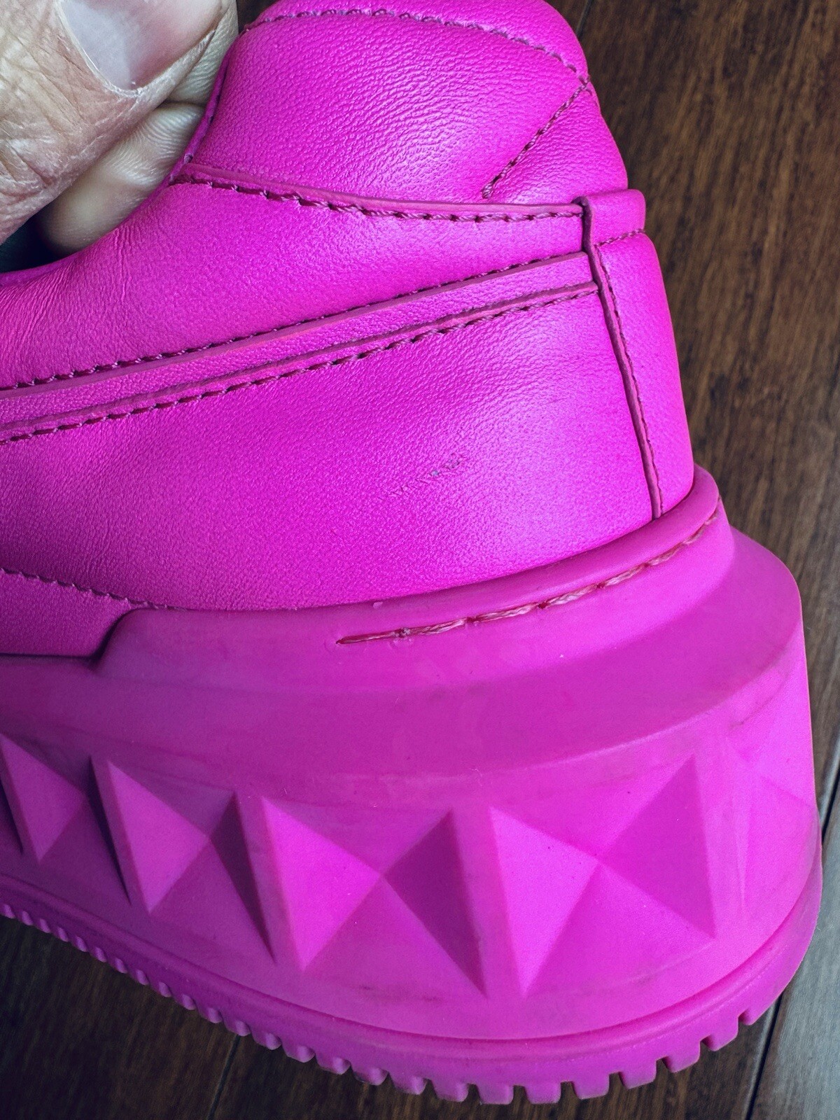 $1150 Valentino Garavani One Stud XL leather Low Top Sneakers EU 40 US 10 thumbnail 14