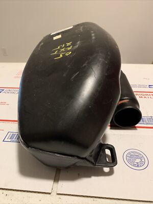 水上オートバイ用 SEADOO GTX 4-TEC '04 OEM RH RESONATOR Used (274001045) [S8779-28] 2004-2012 Sea-Doo OEM RH Exhaust Resonator 274001045