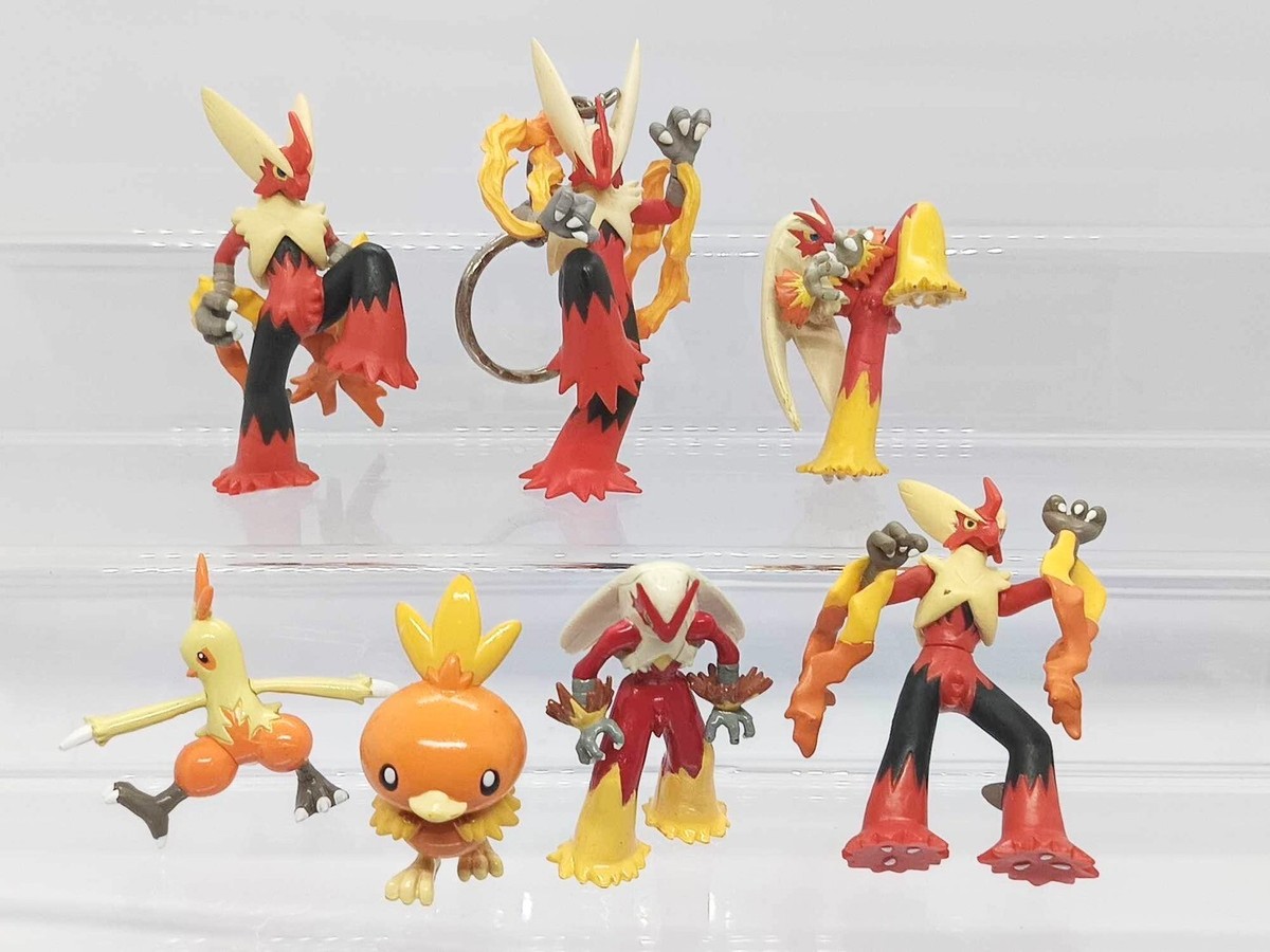 Pokemon Monster Mega Blaziken Torchic Combusken Figure