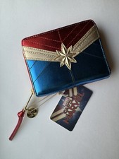 Cartera Cartera Cartera Loungefly X Marvel Capitana Marvel Logo Metálico Cremallera Alrededor NUEVA