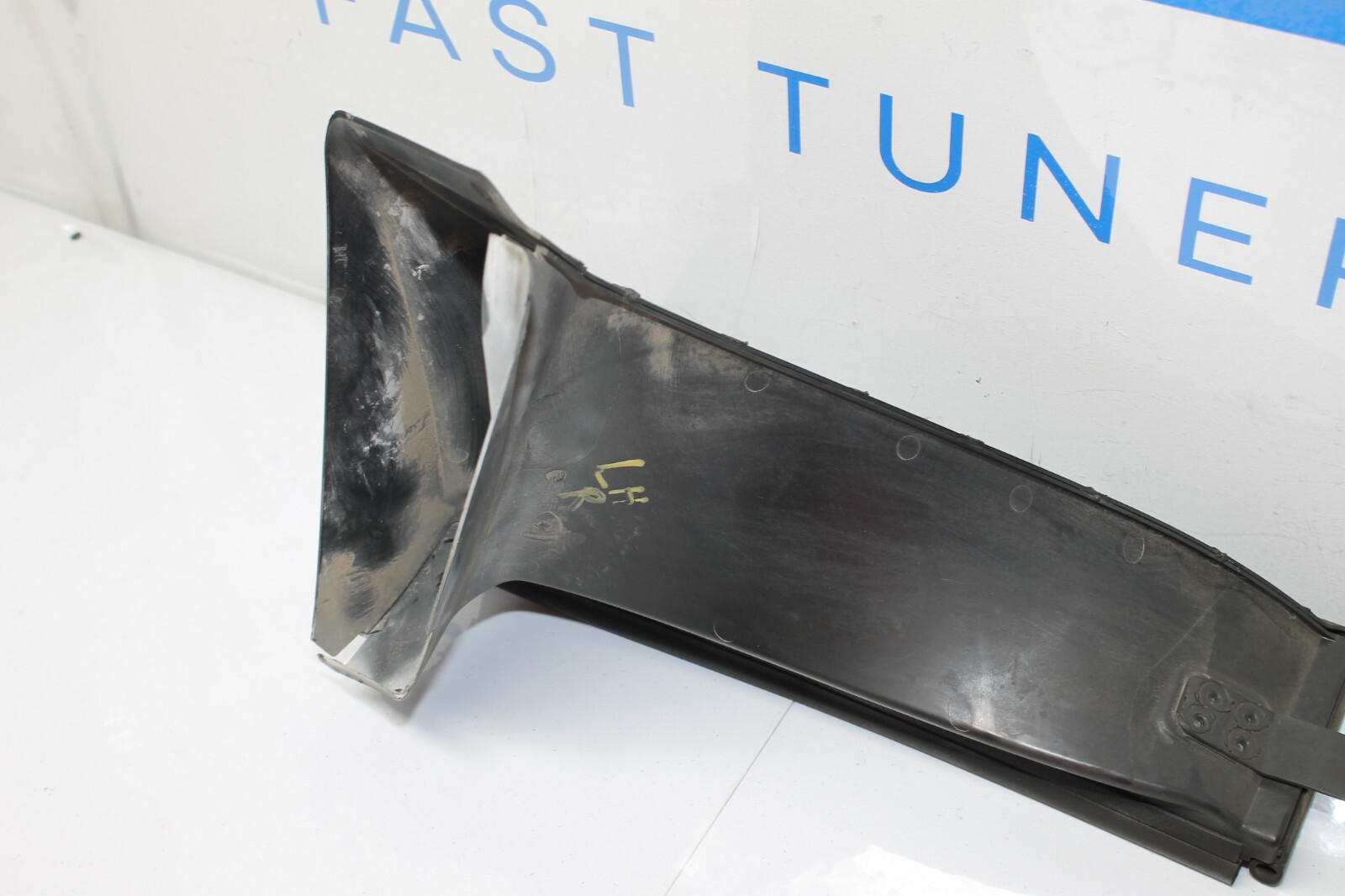 15-20 LAMBORGHINI HURACAN LH LEFT DRIVER REAR AIR DUCT TUBE BROKE TAB 4T0117335