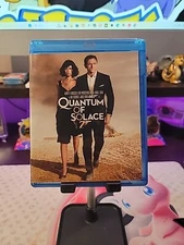 Quantum of Solace (Blu-ray/DVD, 2012, 2-Disc Set)
