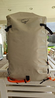 Osprey Packs Firn 28L Backpack BARELY USED