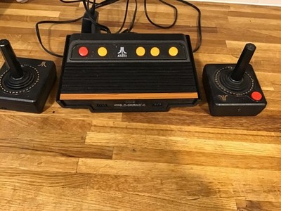 ATARI FLASHBACK 4 Classic Spielekonsole hat 75 Spiele eingebaut Retro Arcade
