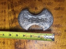 Lingotto cinese a forma di bar con personaggi cinesi intagliati in rilievo 902 grammi aa#5