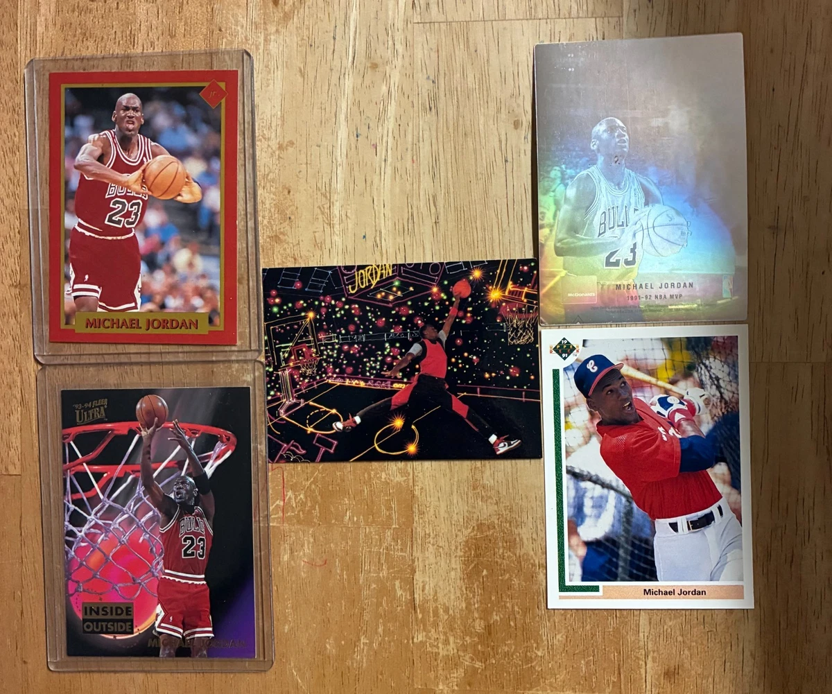 SkyBox Basketball 1995-96 Season Sports Trading Cards