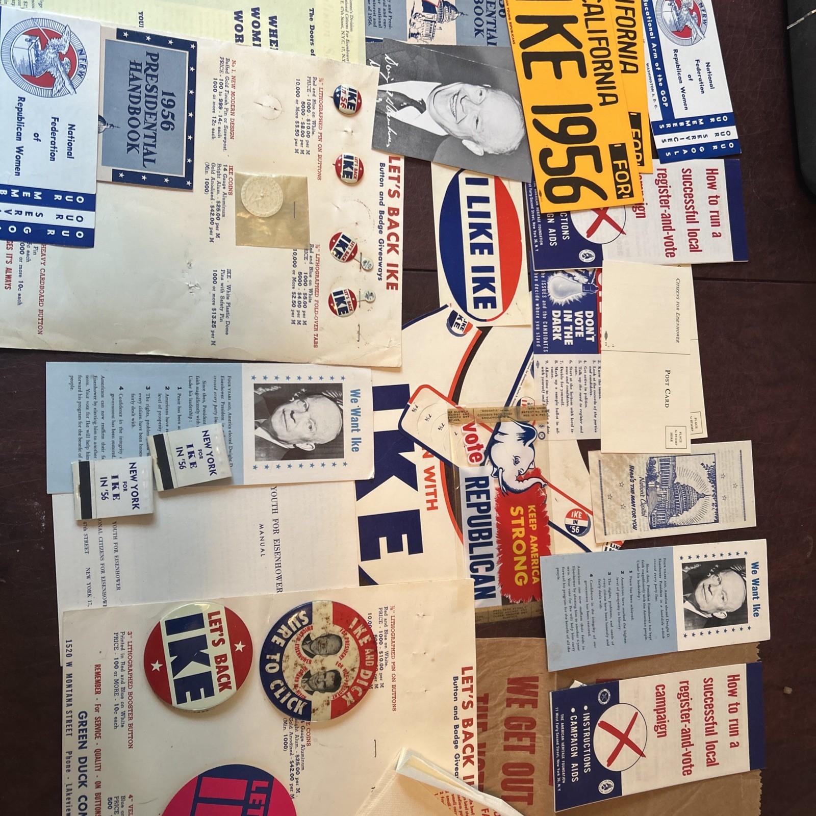 HUGE Dwight D Eisenhower IKE Campaign Memorabilia Lot Buttons