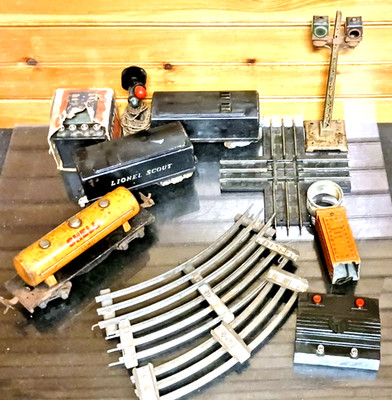 Vintage Lot LIONEL MIXED LOT,TRACKS, SCOUT, SWITCH, WHISTLE... RARE. AS IS
