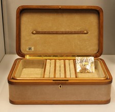 02/19 Vintage 1970s MCM Gump s Italy Walnut & Suede Jewel Box w/Key