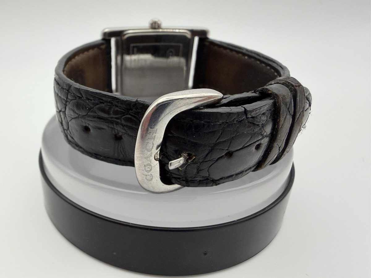 Coach W502B Swiss Made Rectangular Tank Style Watch Date  display picture 3