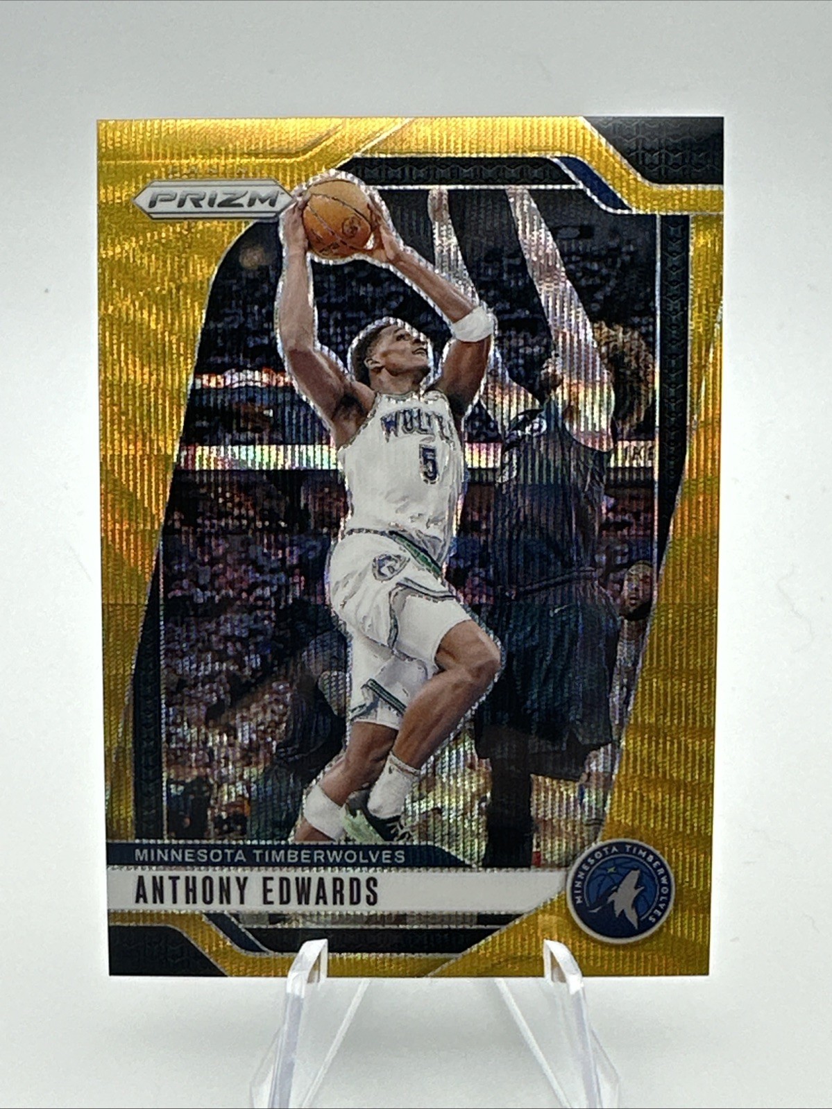 2024-25 Prizm International Anthony Edwards No. 100 Gold Wave 04/10